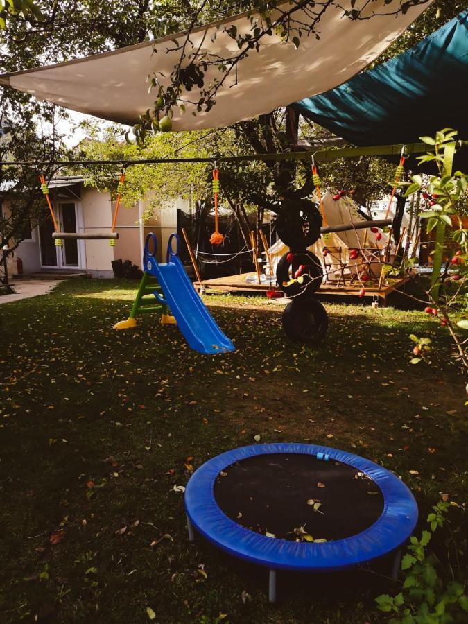 Dragonfly Gardens - The Wagons Hotel Brasov Luaran gambar